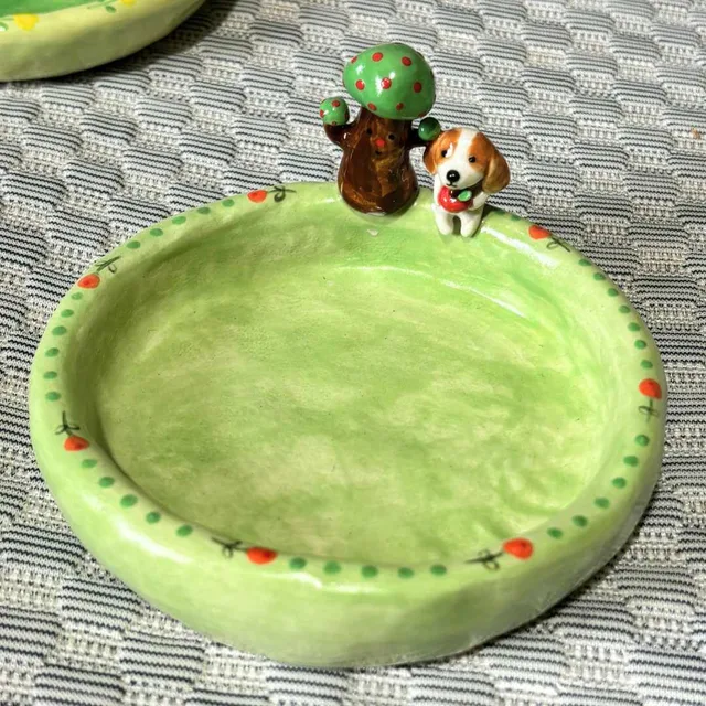 Green Bottom & Small Red Flower option