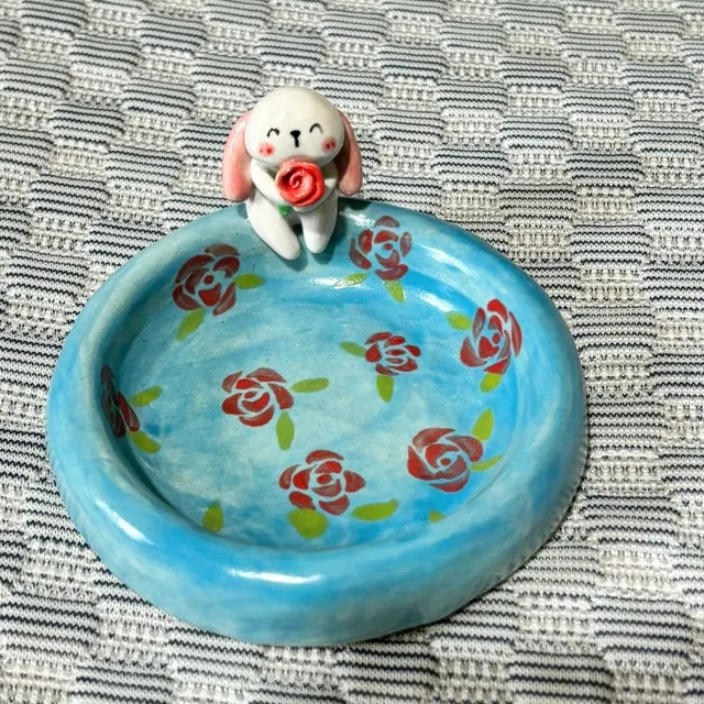 Blue Bottom & Big Red Flower option